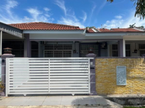 Padang Temu Near TOWN Homestay 9pax @ ExcluSuites Malacca